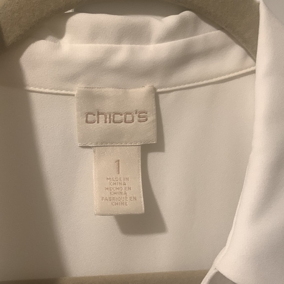 Classic off white shirt, size 1 Chicos only worb once - Picture 2 of 3